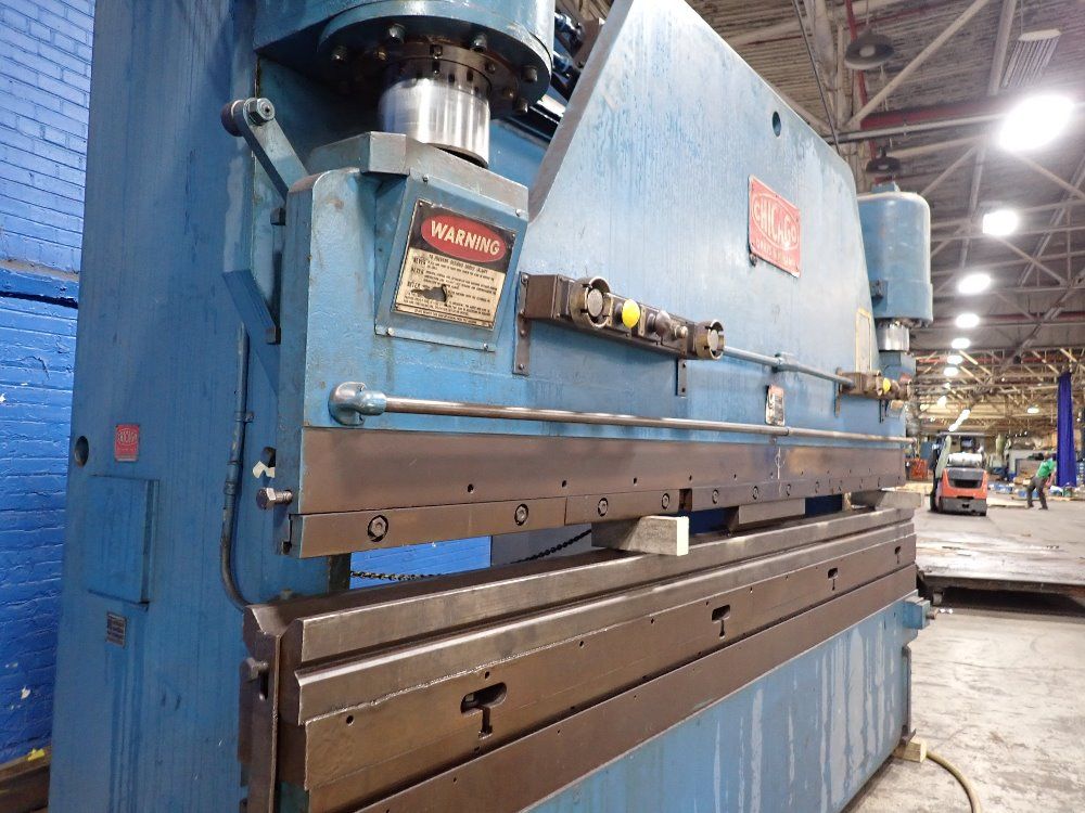 Chicago 200 Ton X 150 1/2" Press Brake - 200-f-10