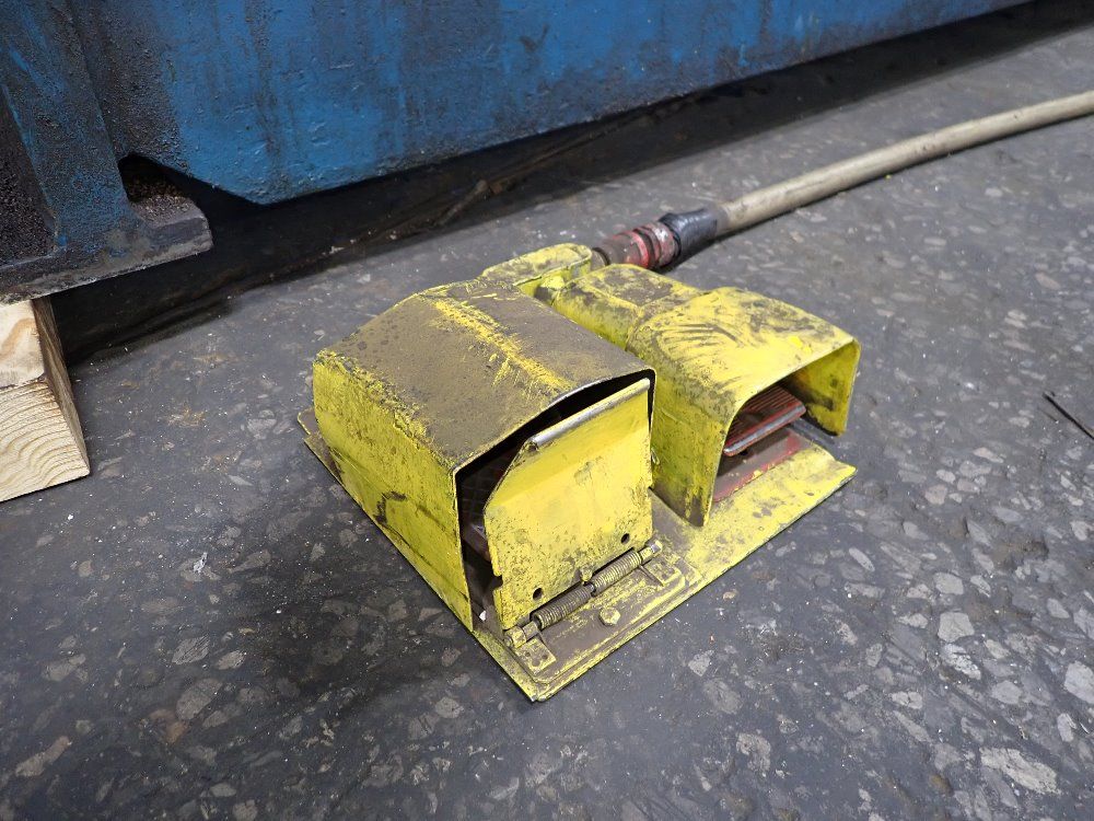 Chicago 200 Ton X 150 1/2" Press Brake - 200-f-10