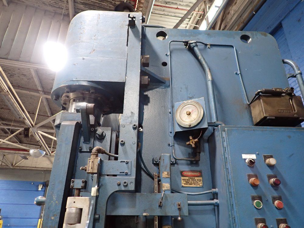 Chicago 200 Ton X 150 1/2" Press Brake - 200-f-10