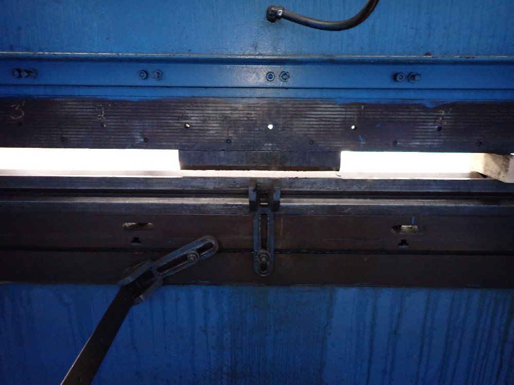 Chicago 200 Ton X 150 1/2" Press Brake - 200-f-10