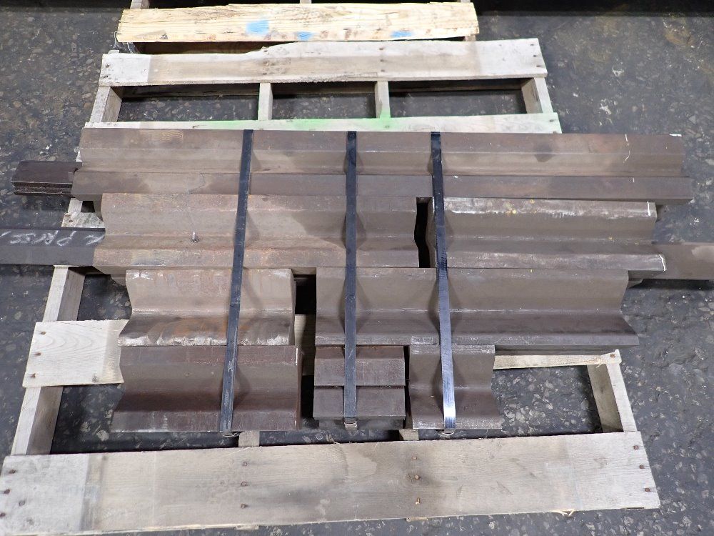 Chicago 200 Ton X 150 1/2" Press Brake - 200-f-10