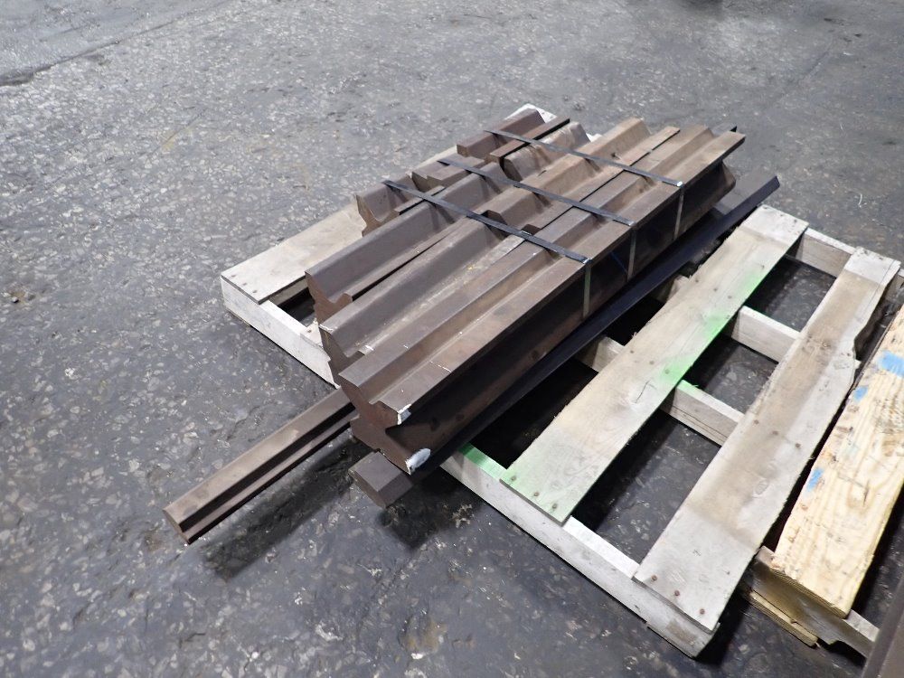 Chicago 200 Ton X 150 1/2" Press Brake - 200-f-10
