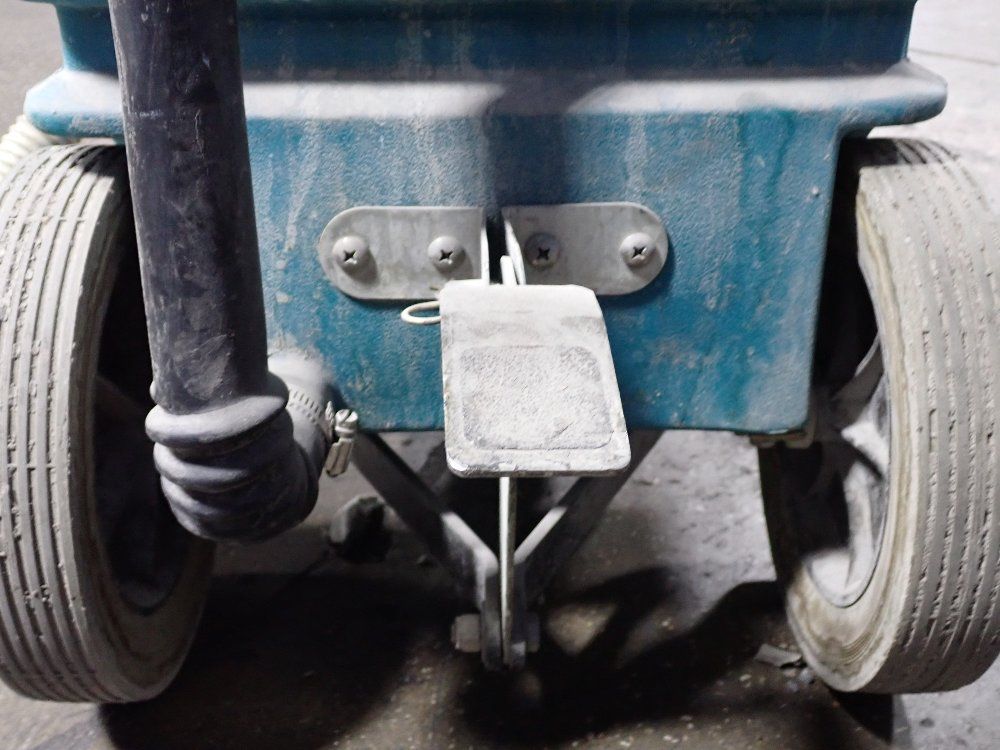 Tennant Wet/dry Commerical Grade Vacuum - 607673