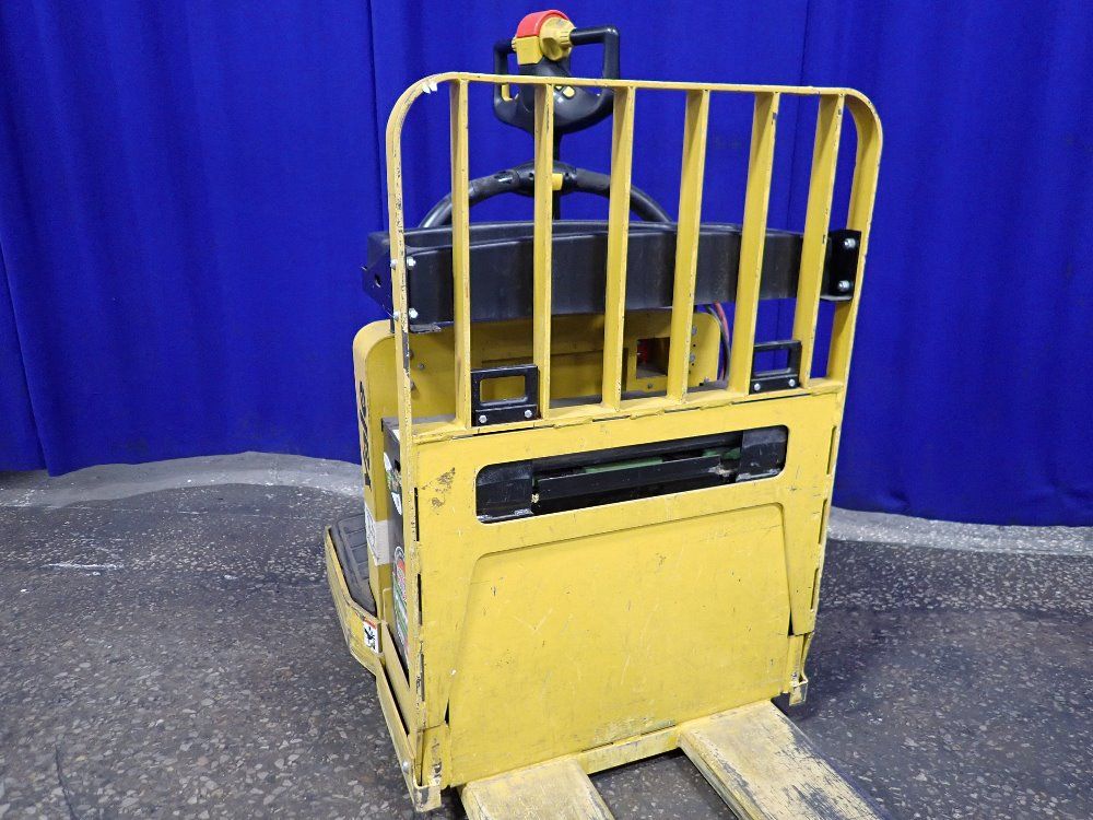 Yale 6000 Lbs Electrical Pallet Jack - Mpe060len24t2748