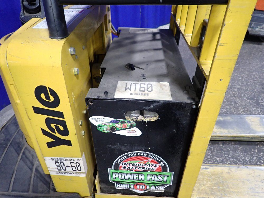 Yale 6000 Lbs Electrical Pallet Jack - Mpe060len24t2748