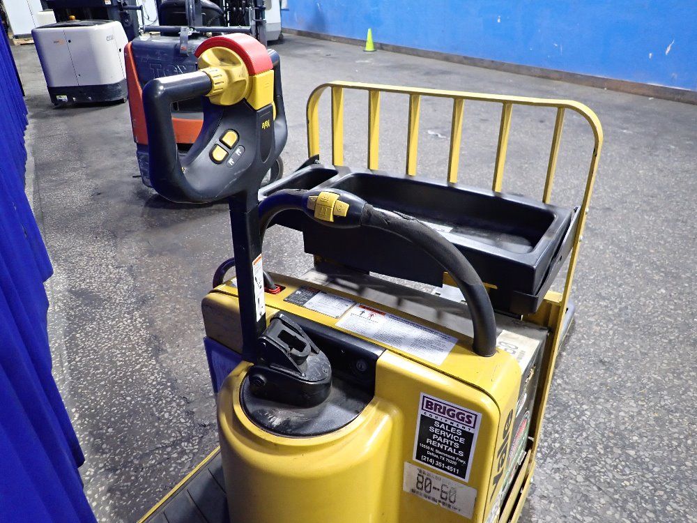 Yale 6000 Lbs Electrical Pallet Jack - Mpe060len24t2748
