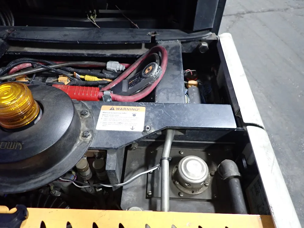 Crown 2900 Lbs Electric Standup Forklift - 3400 Series