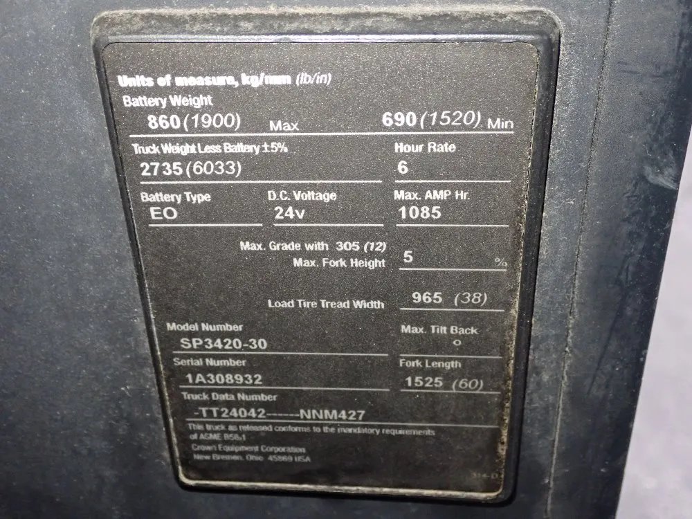 Crown 2900 Lbs Electric Standup Forklift - 3400 Series