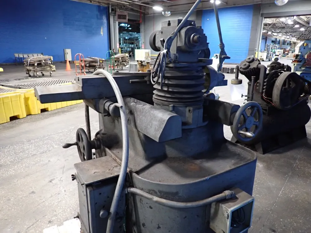 Cincinnati Milling Machine Co 36"x5" Tool Grinder