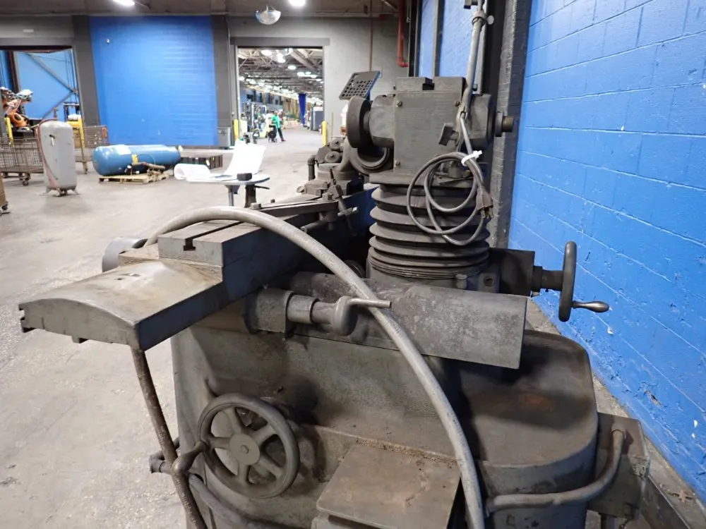 Cincinnati Milling Machine Co 36"x5" Tool Grinder