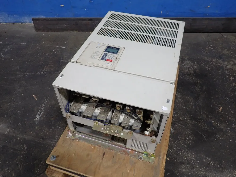 Yaskawa Drive - Cimr-c7u4075