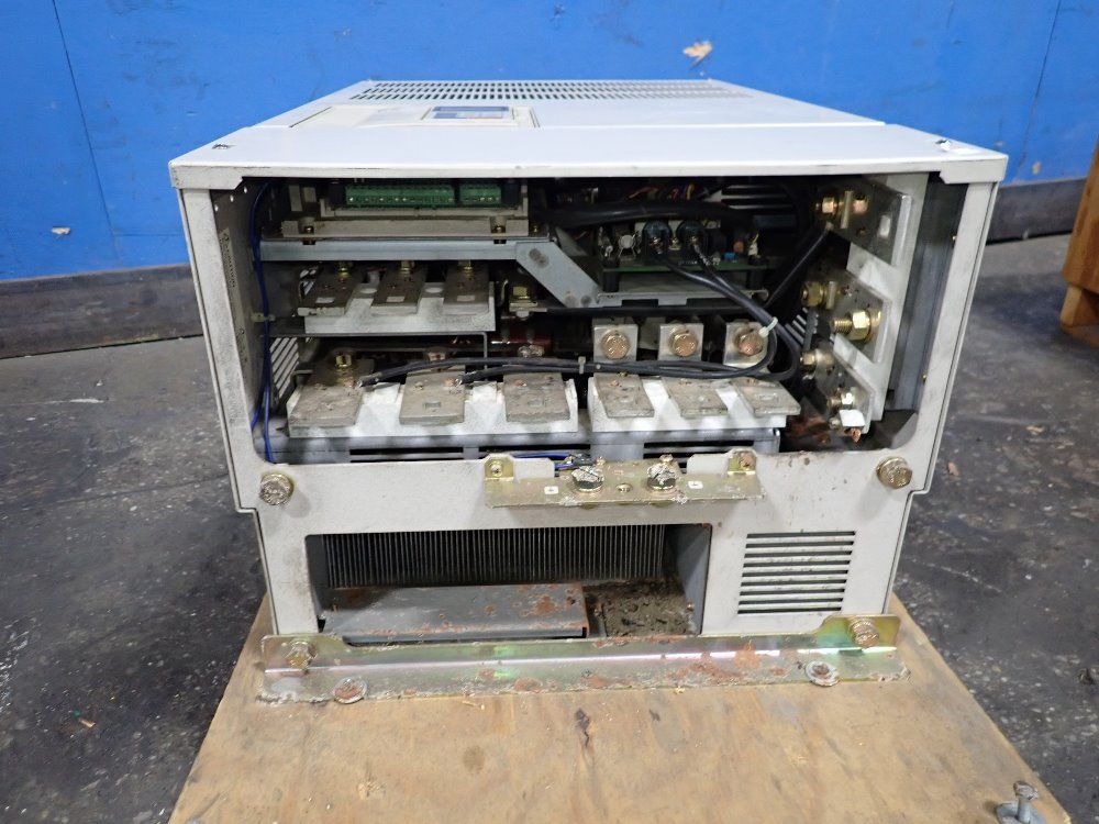 Yaskawa Drive - Cimr-c7u4075