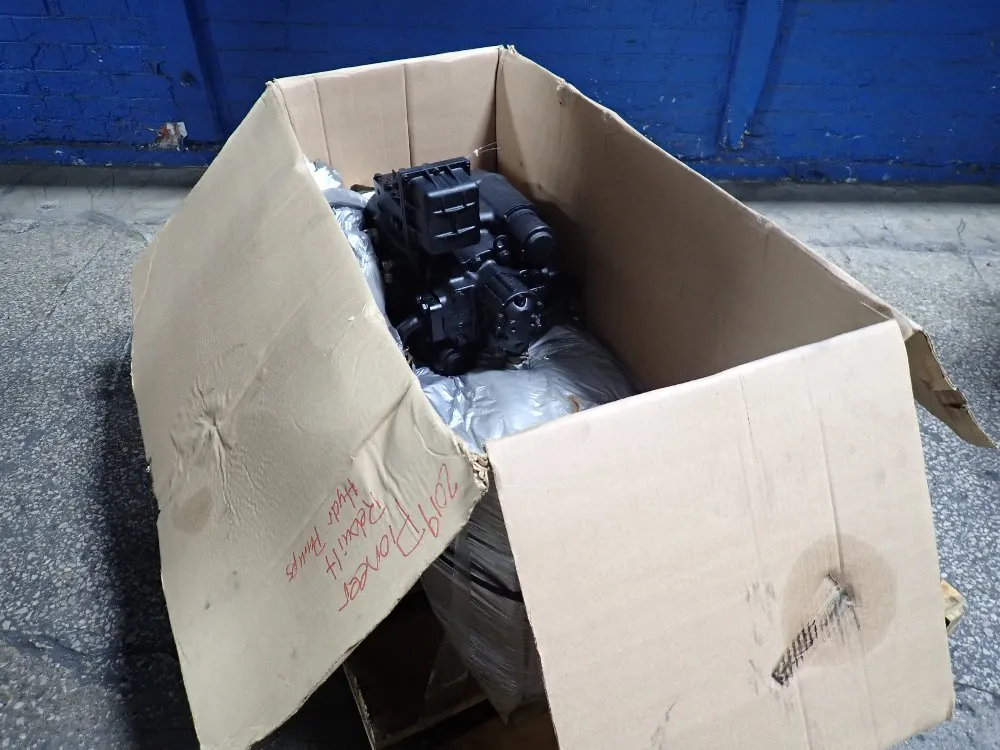 Sunsource Piston Pump - 19-28-81733