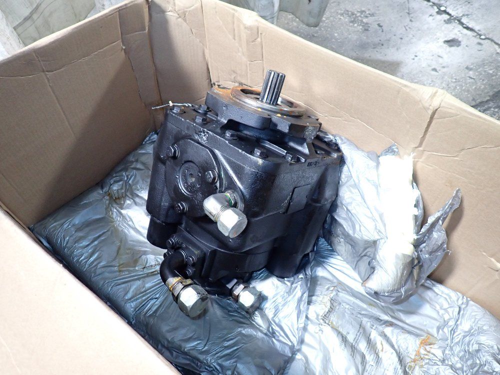 Sunsource Piston Pump - 19-28-81733