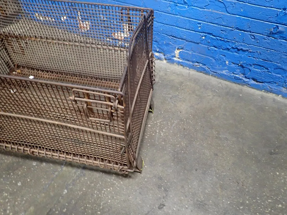 10"x12" Metal Crate