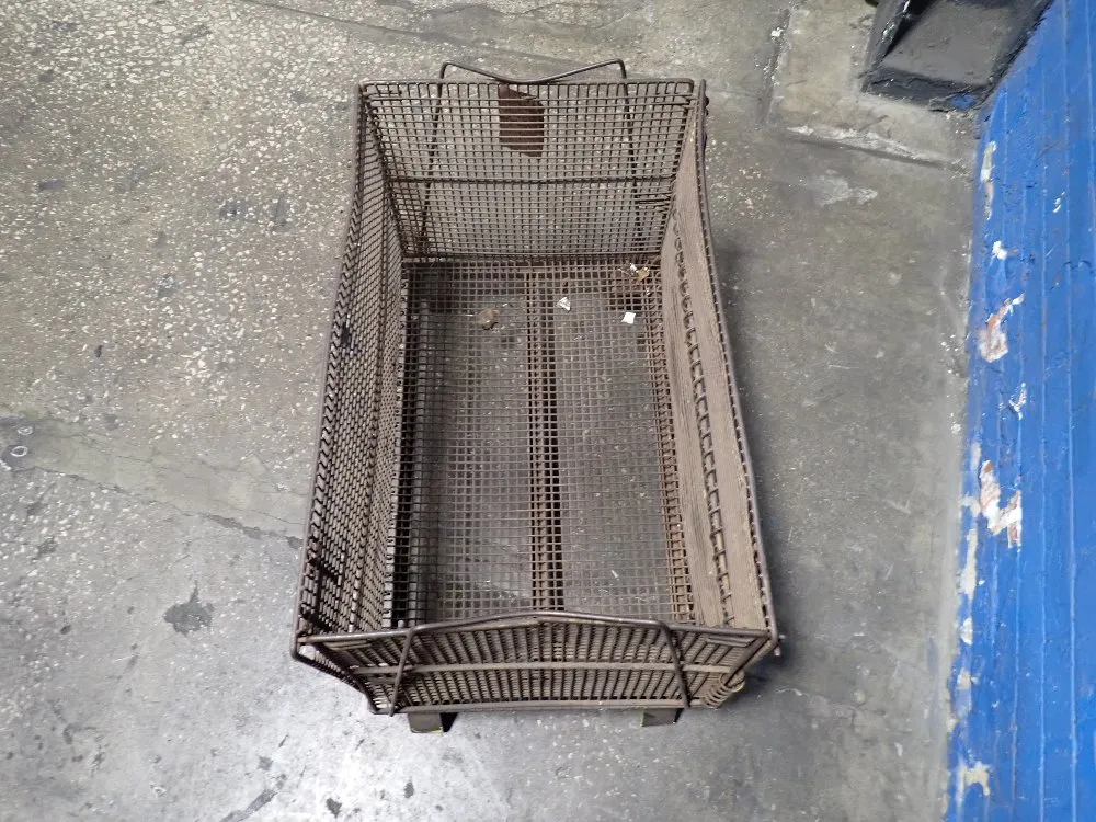10"x12" Metal Crate