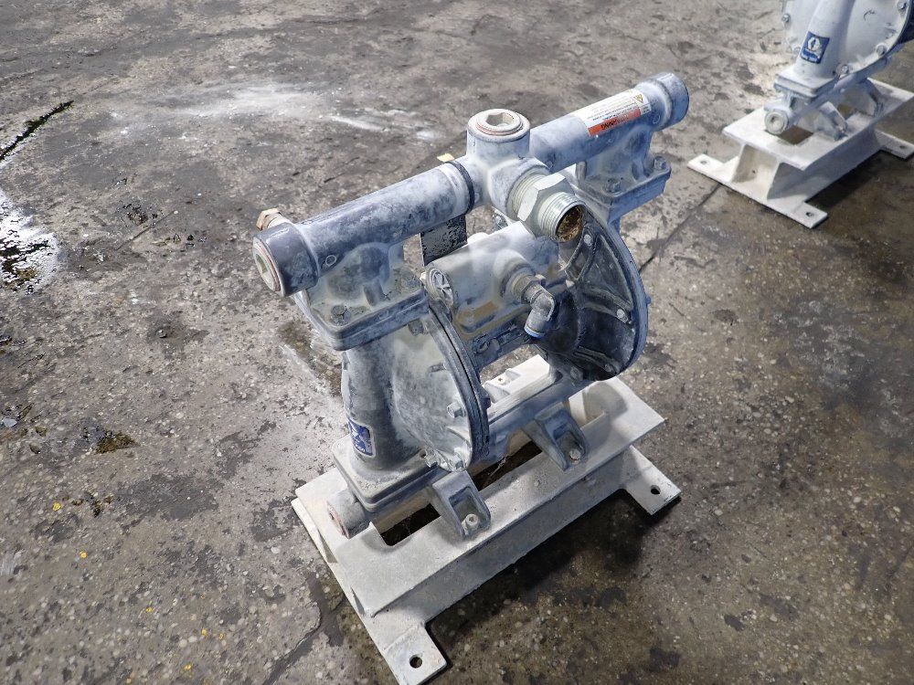 Graco Diaphragm Pump - Husky 1050