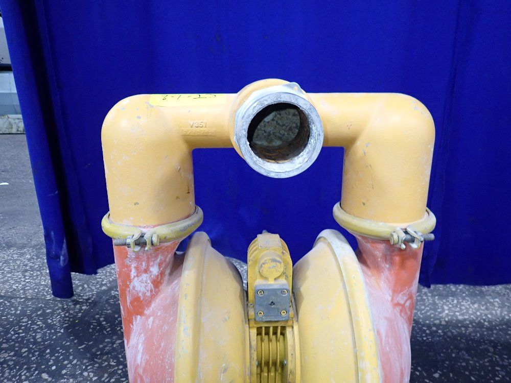 Versamastic Diaphragm Pump