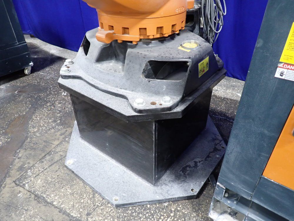 Kuka 2014 Kuka Kr 120 R2900 Robot - Kr 120 R2900