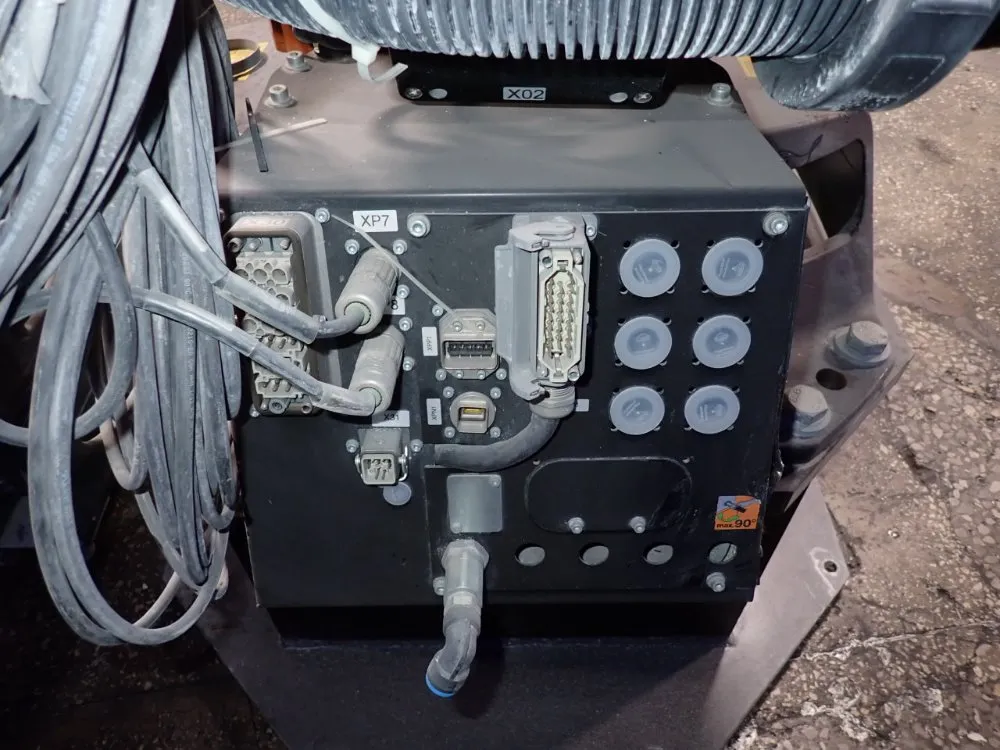 Kuka 2014 Kuka Kr 120 R2900 Robot - Kr 120 R2900