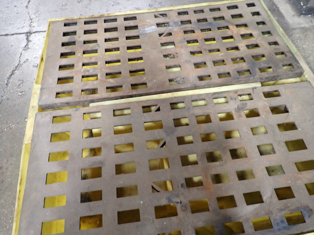 Poly-spillpallet Containment Pallet