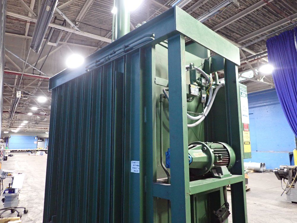 Fox Baler 30" X 59" Baler - 60