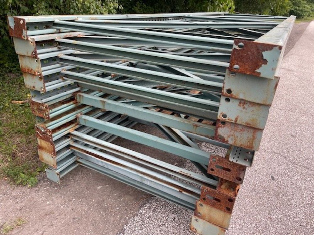 42" X 144" Pallet Racking Uprights - Tear Drop