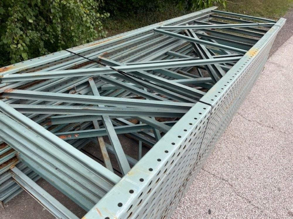 42" X 144" Pallet Racking Uprights - Tear Drop