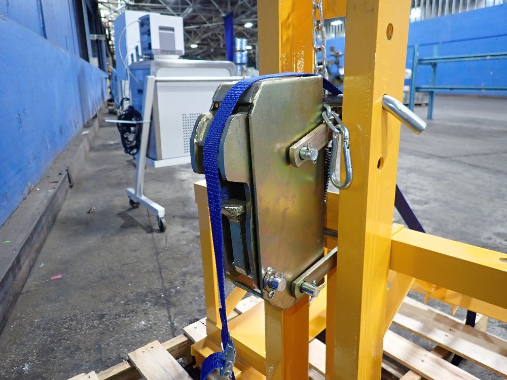 Uline Lifting Attachment