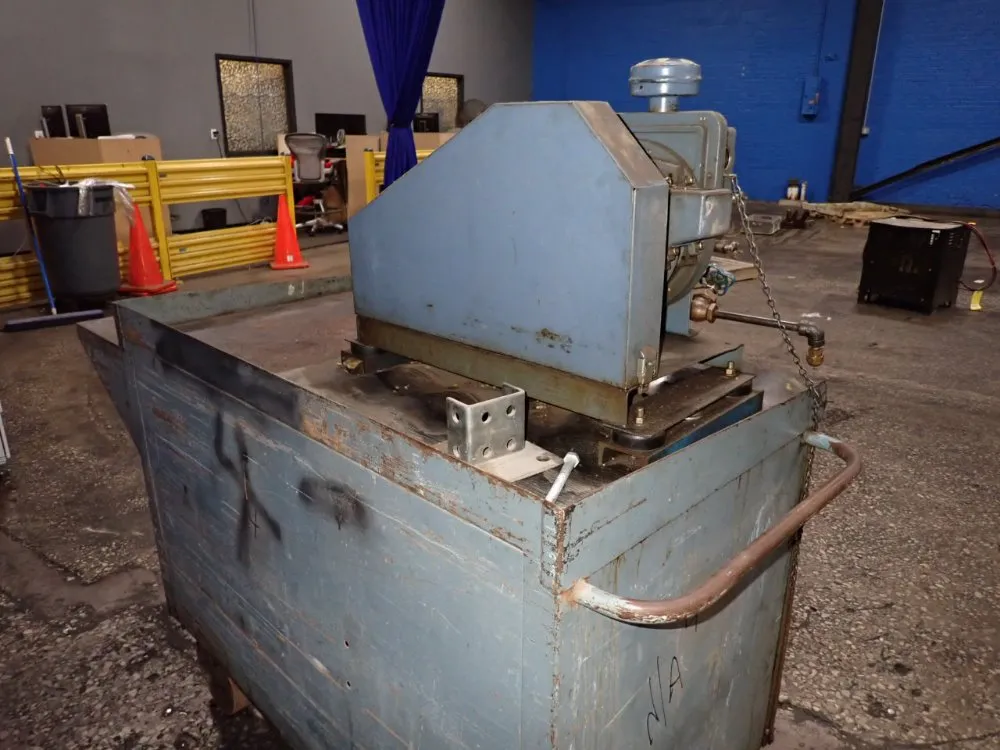 Welch 1 Hp Vacuum Pump W/ Cabinet - 1397