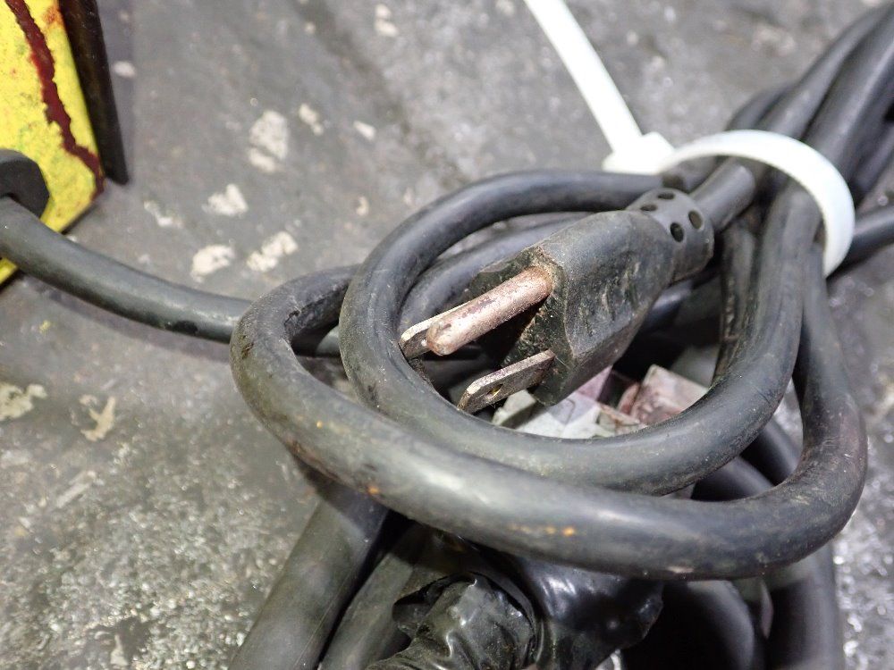 Karcher 32" Floor Scrubber - Tornado