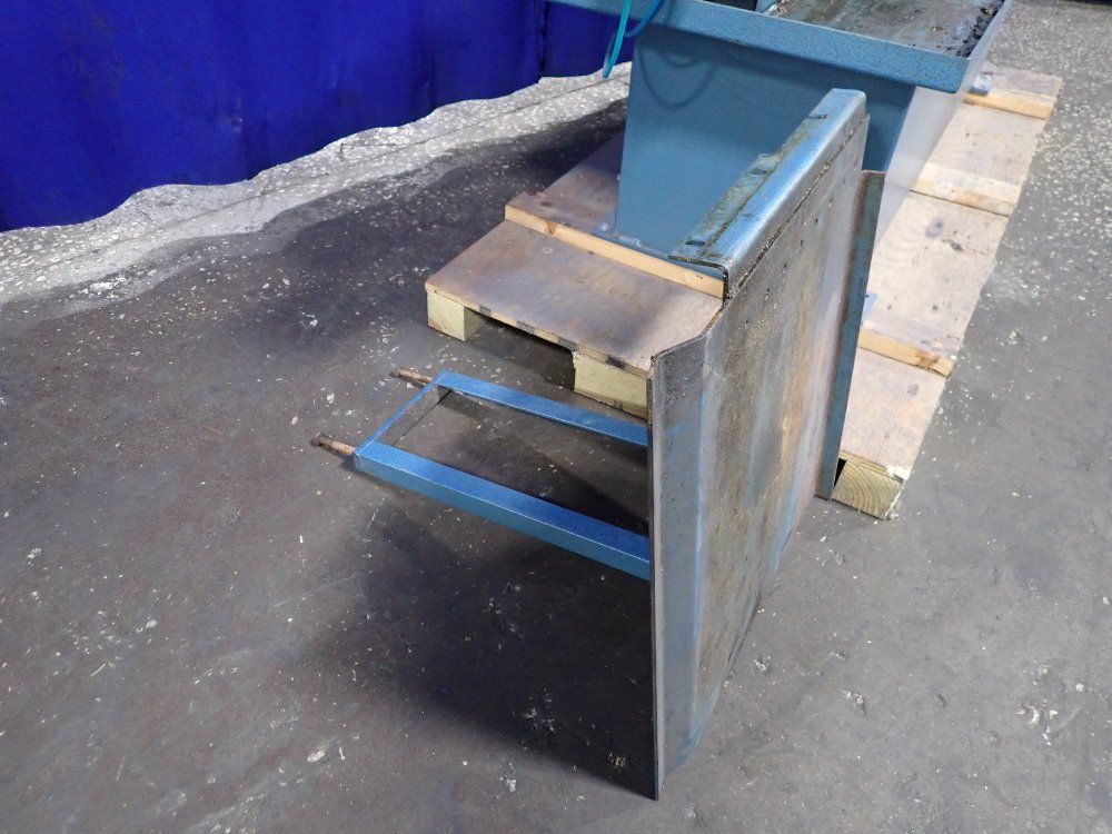 Doall 11" X 21" Horizontal Band Saw - C-916s