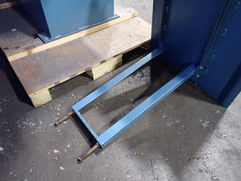 Doall 11" X 21" Horizontal Band Saw - C-916s