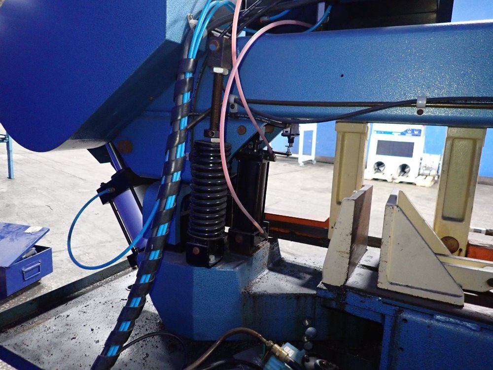 Doall 11" X 21" Horizontal Band Saw - C-916s