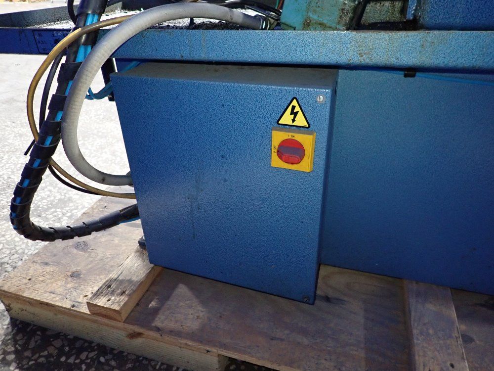 Doall 11" X 21" Horizontal Band Saw - C-916s