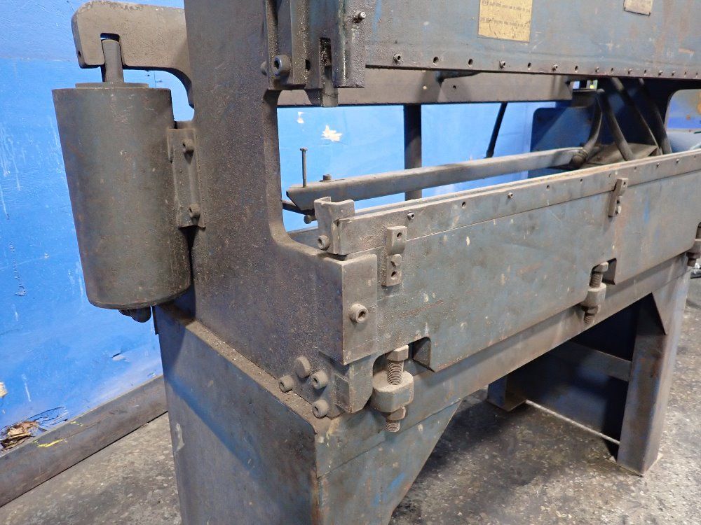 Bantam Brake 48" Press Brake - B412