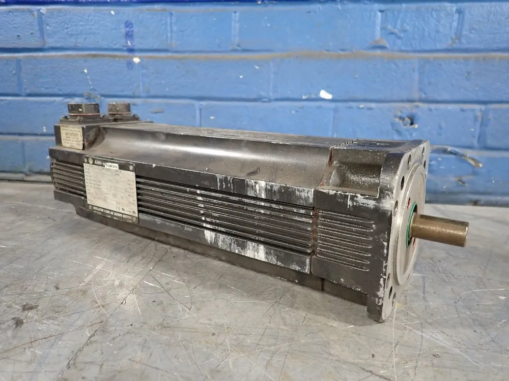 SERVO MOTOR
