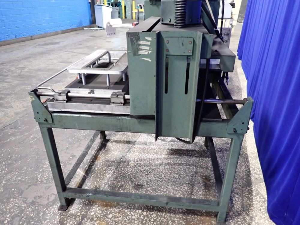 Atlas Vac Machine Tray Sealer