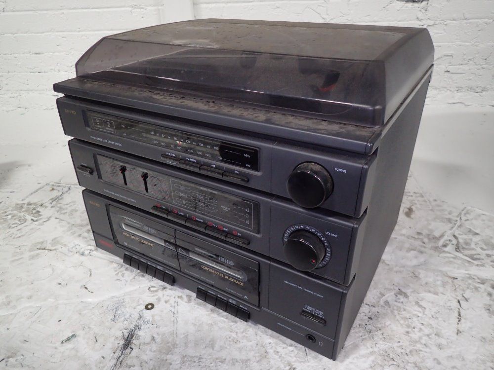 Sanyo Stereo Music System - Gxt909u