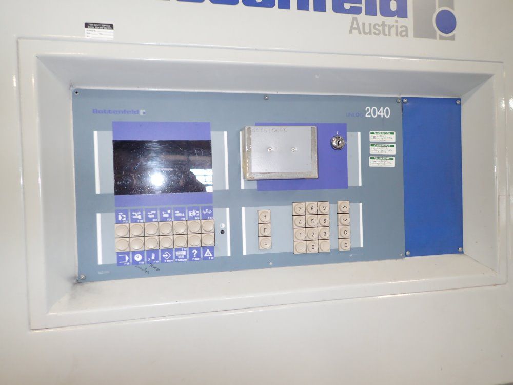 Battenfeld Injection Molder - 3200/ba750cdplus