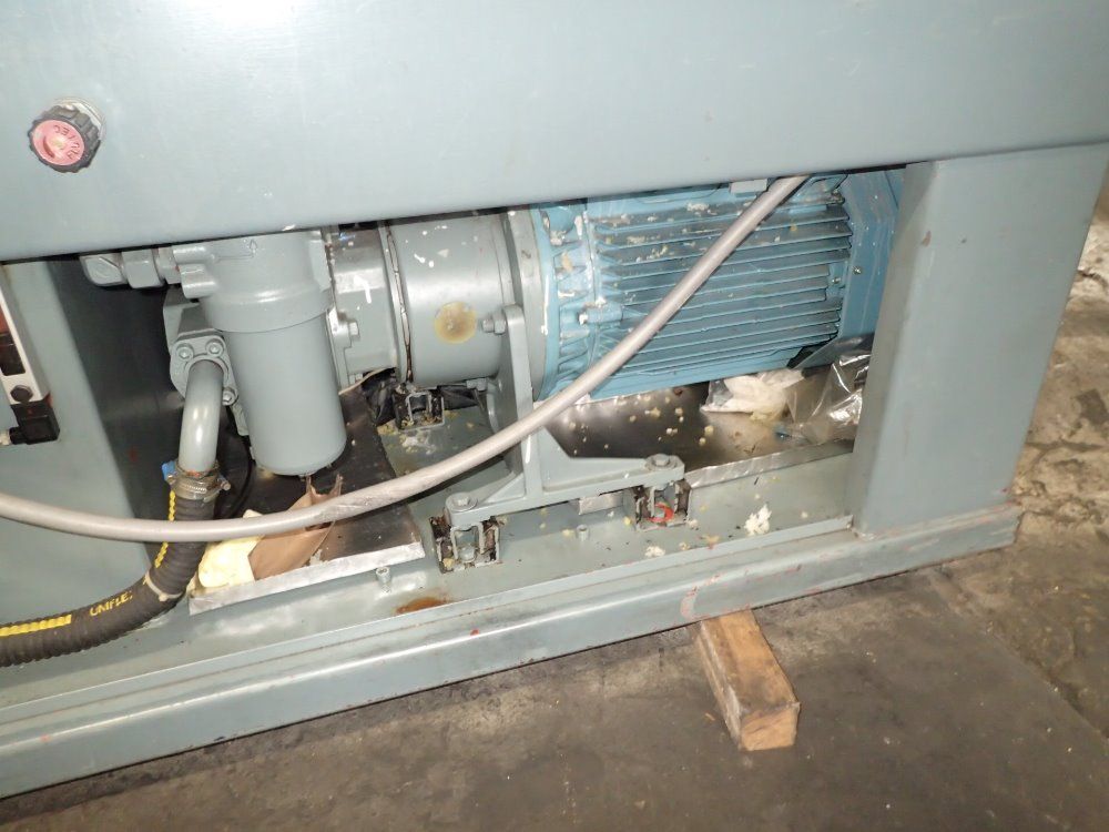 Battenfeld Injection Molder - 3200/ba750cdplus