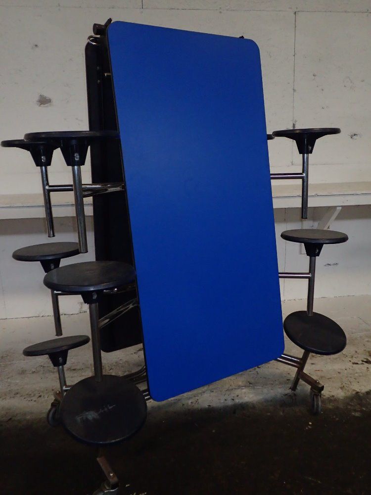 Midwest Seats 12 Cafeteria Table