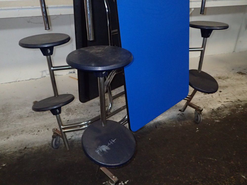 Midwest Seats 12 Cafeteria Table