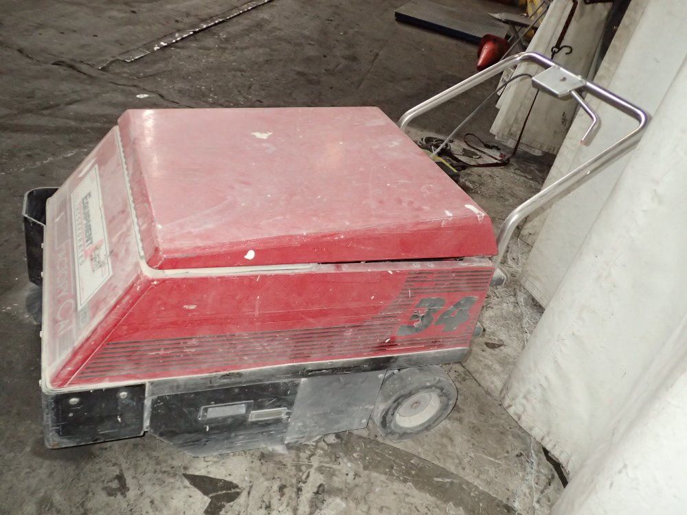 Factory Cat 34'' Floor Sweeper - 34