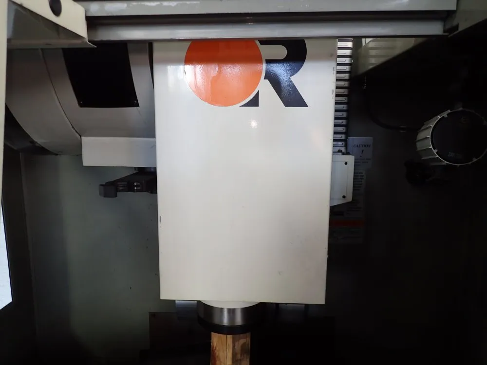 Fortune / Taichung Machinery 18'' X 31'' Cnc Vmc - Vcenter-55