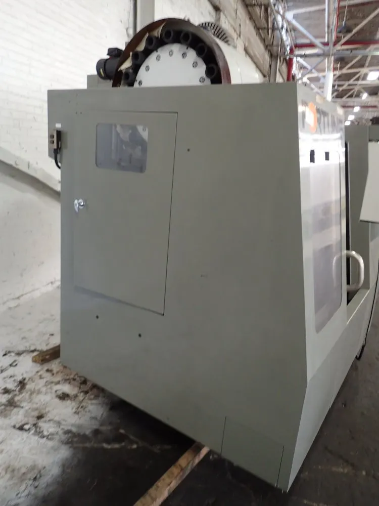 Fortune / Taichung Machinery 18'' X 31'' Cnc Vmc - Vcenter-55
