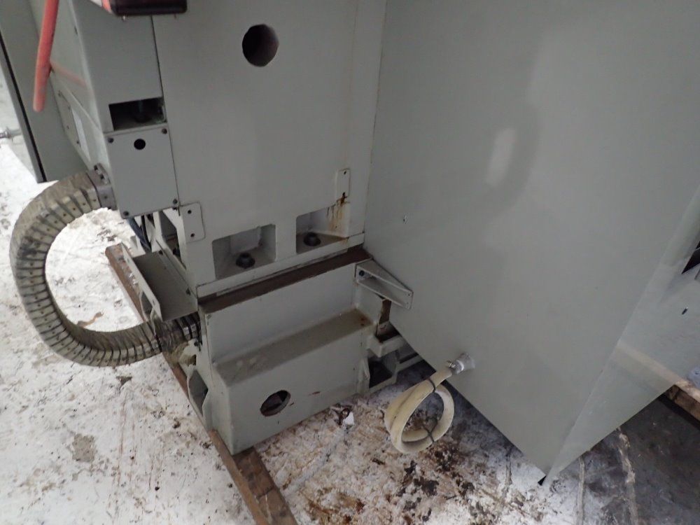 Fortune / Taichung Machinery 18'' X 31'' Cnc Vmc - Vcenter-55