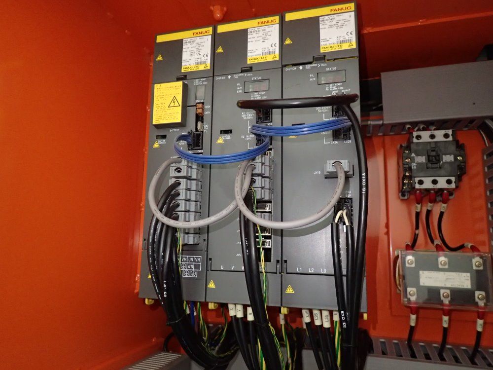 Fortune / Taichung Machinery 18'' X 31'' Cnc Vmc - Vcenter-55