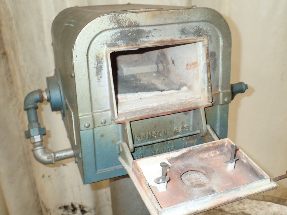 Johnson Gas Appliance Natural Gas Furnace - 121