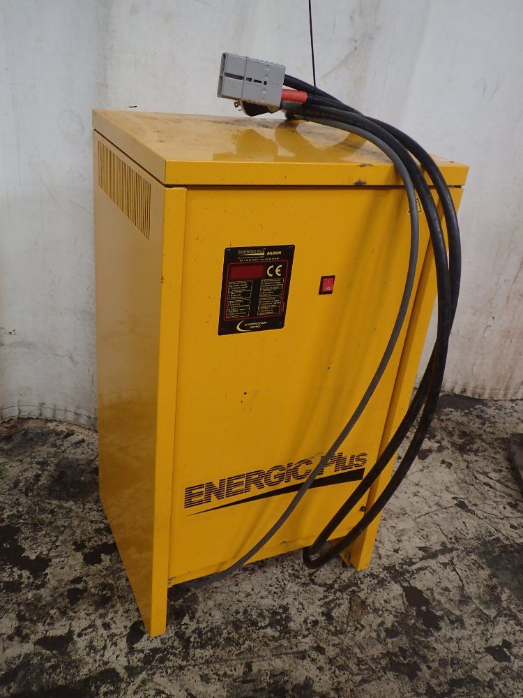 Energic Plug Batter Charger
